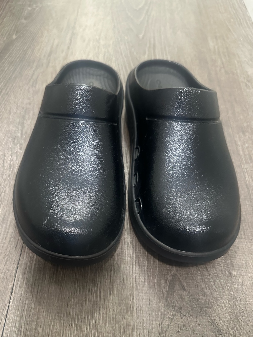 OOFOS OOcloog Black Active Recovery Clogs - Size Women’s 6 / Men’s 4 (EU 37)